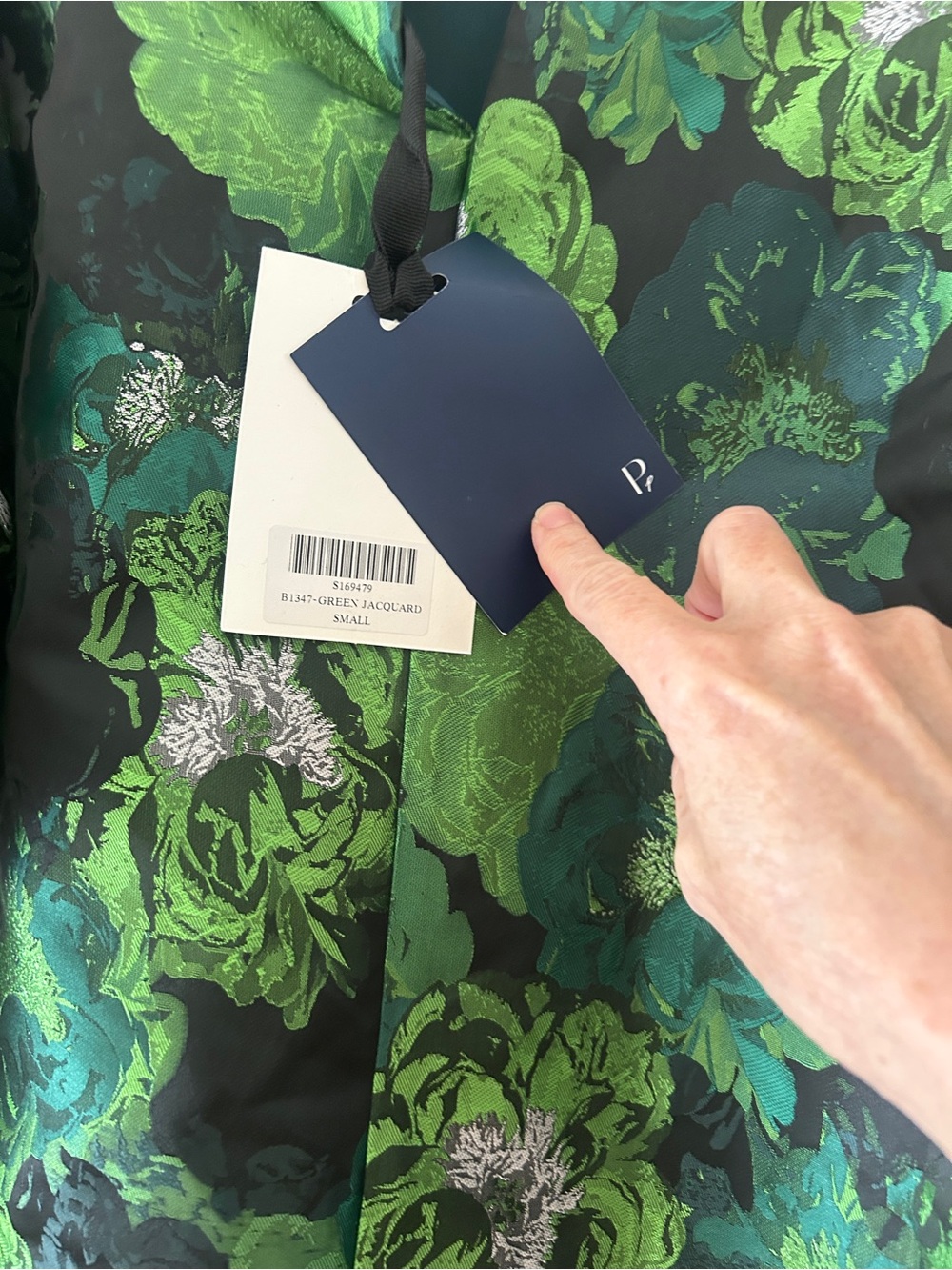 NWT TUCKERNUCK green floral jacquard puff sleeve Lyla blouse size small - Picture 3 of 4